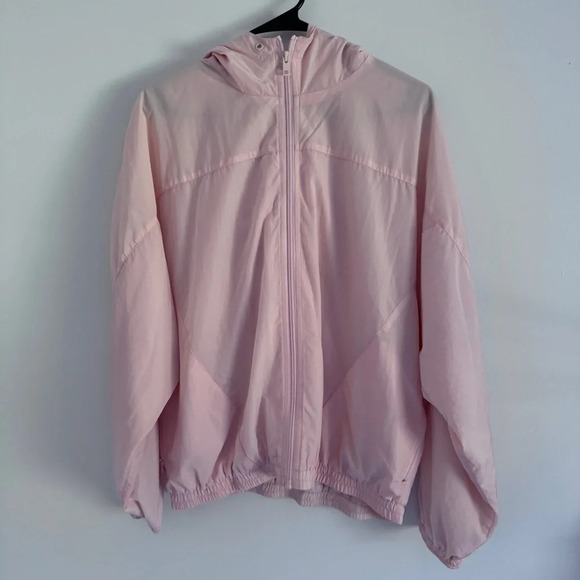 🩷 TNA Aritzia Windbreaker Jacket - Picture 1 of 6